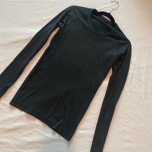 Swiftly Tech Long Sleeve Crew